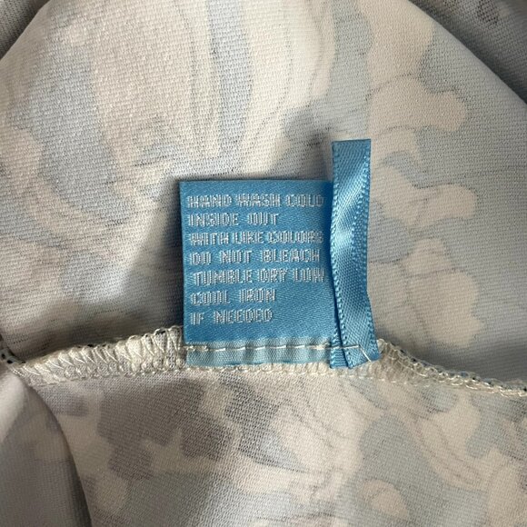 J. Mclaughlin Catalina Cloth‎ Top Womens Large Blue Floral Blouse 3/4 Sleeve Tee - Picture 10 of 13